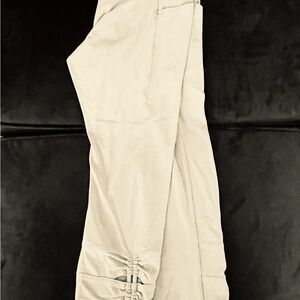 Athleta High Rise Capri, Size 6